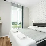 Komfortowy Apartament Z Ogrodkiem