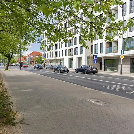 Apartment Komfortowy Apartament Z Ogrodkiem Poznan
