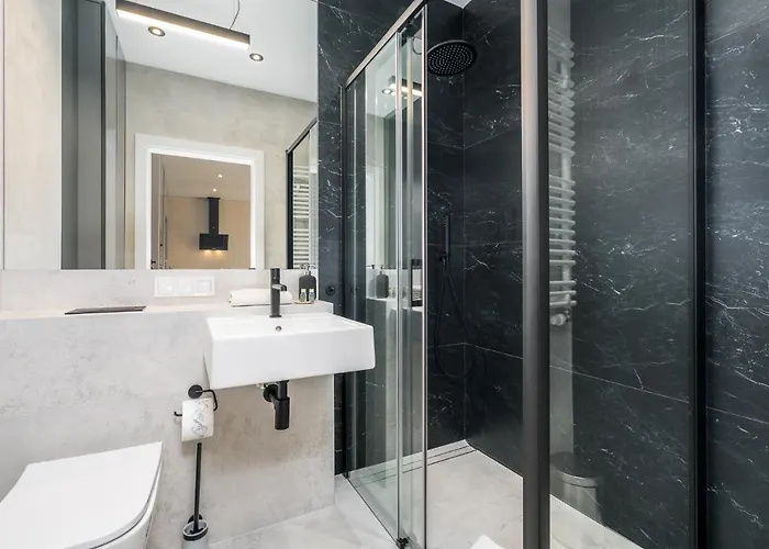 Komfortowy Apartament Z Ogrodkiem * 波兹南