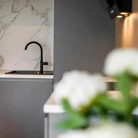Komfortowy Apartament Z Ogrodkiem Lägenhet Poznań