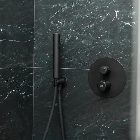 Komfortowy Apartament Z Ogrodkiem Lägenhet Poznań