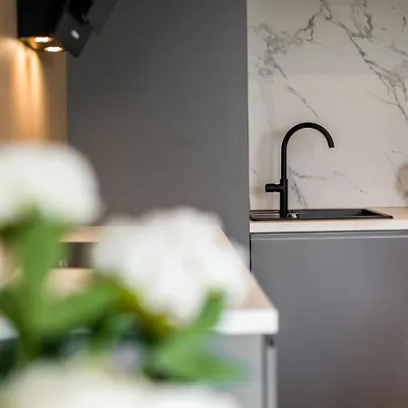 Lägenhet Komfortowy Apartament Z Ogrodkiem *