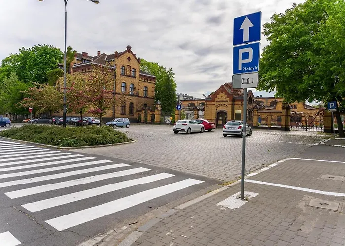 Komfortowy Apartament Z Ogrodkiem *