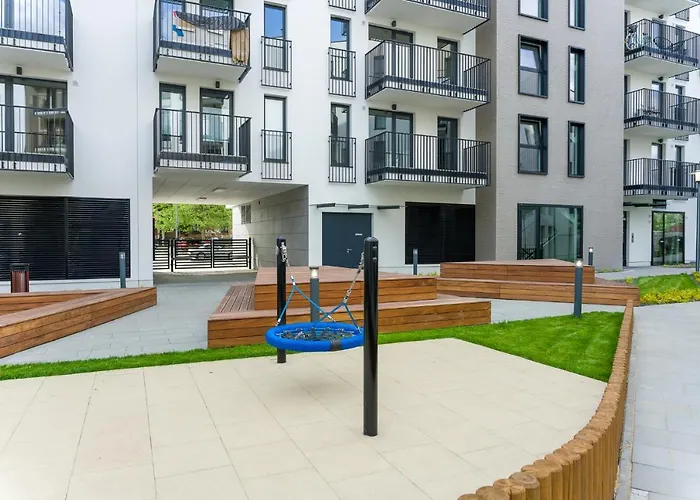 Apartment Komfortowy Apartament Z Ogrodkiem Poznan