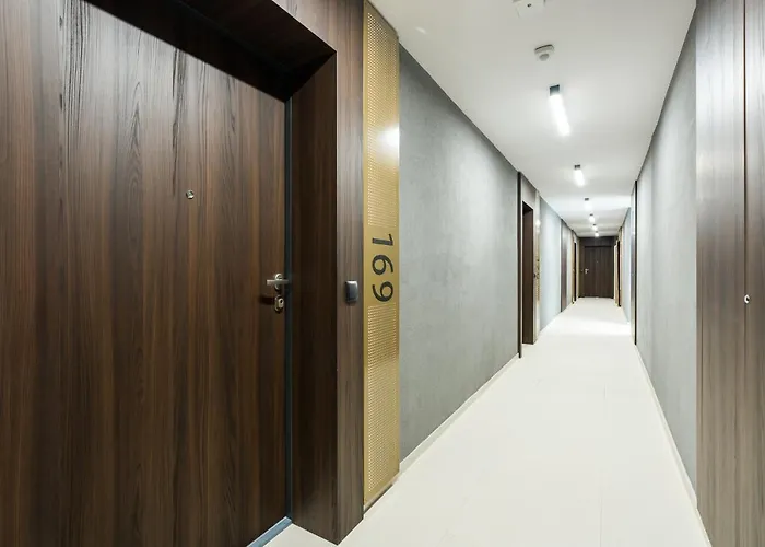 Komfortowy Apartament Z Ogrodkiem Apartment *