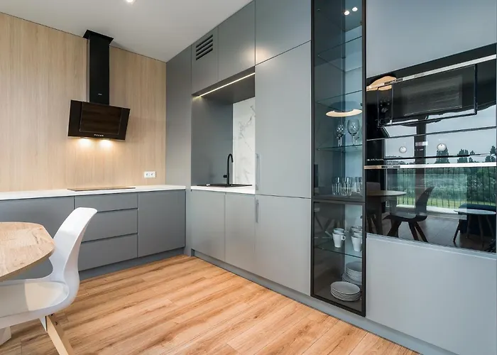 Apartment Komfortowy Apartament Z Ogrodkiem Poznan