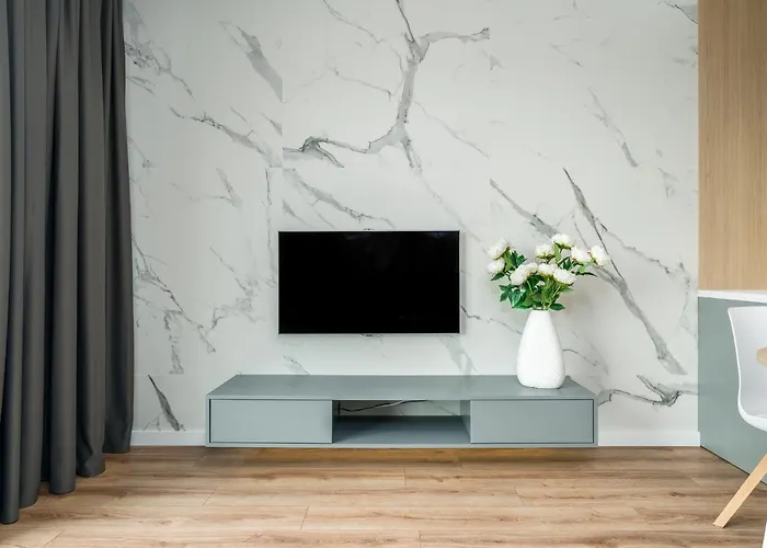 Apartment Komfortowy Apartament Z Ogrodkiem Poznan